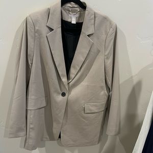 H&M tan blazer.  EUC.  Size large.  Worn once for an interview